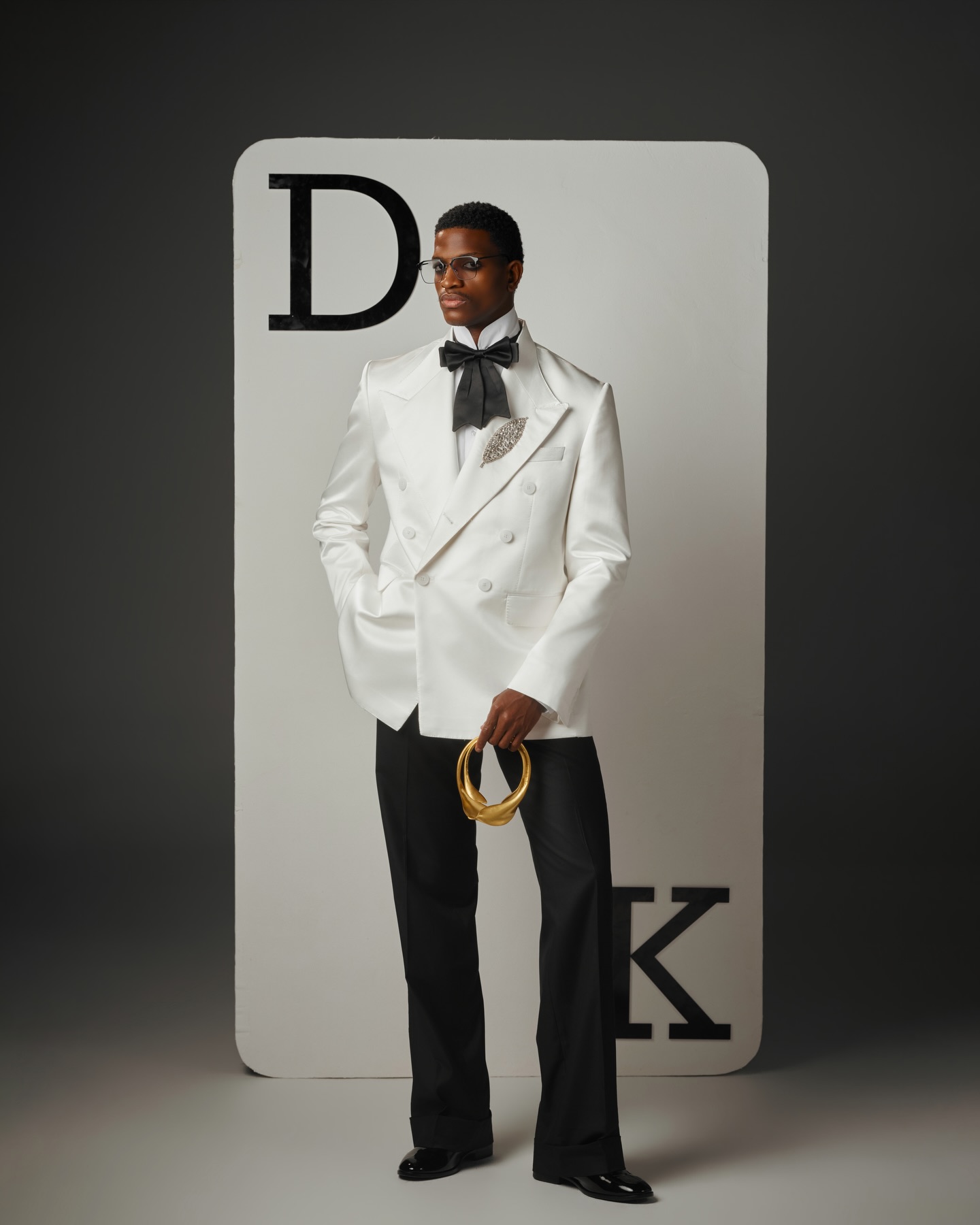 طقم بدلة رجالي أبيض من قطعتين  - مراجعة Men Formal Wear Black And White وسعره