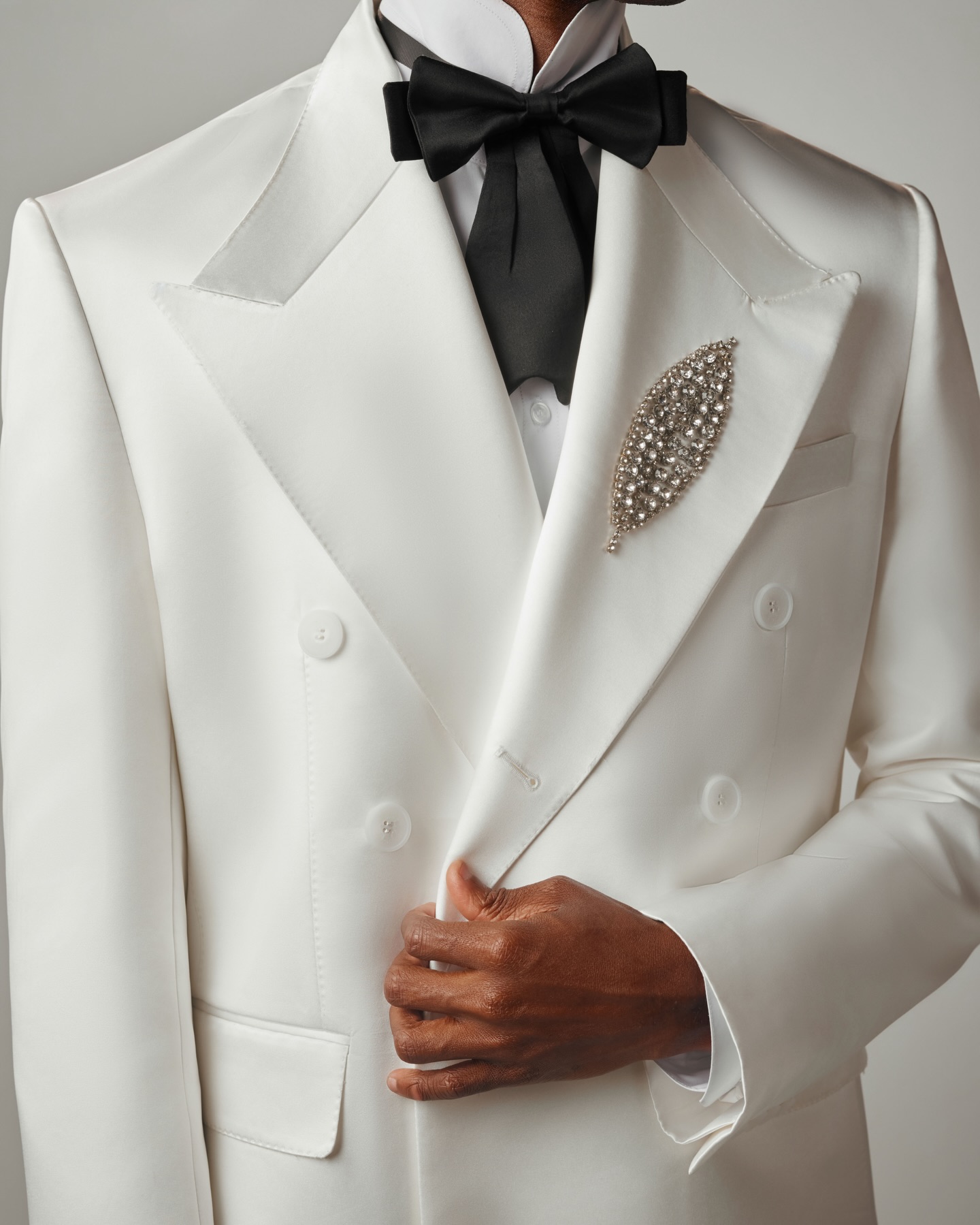 طقم بدلة رجالي أبيض من قطعتين  - مراجعة Men Formal Wear Black And White وسعره