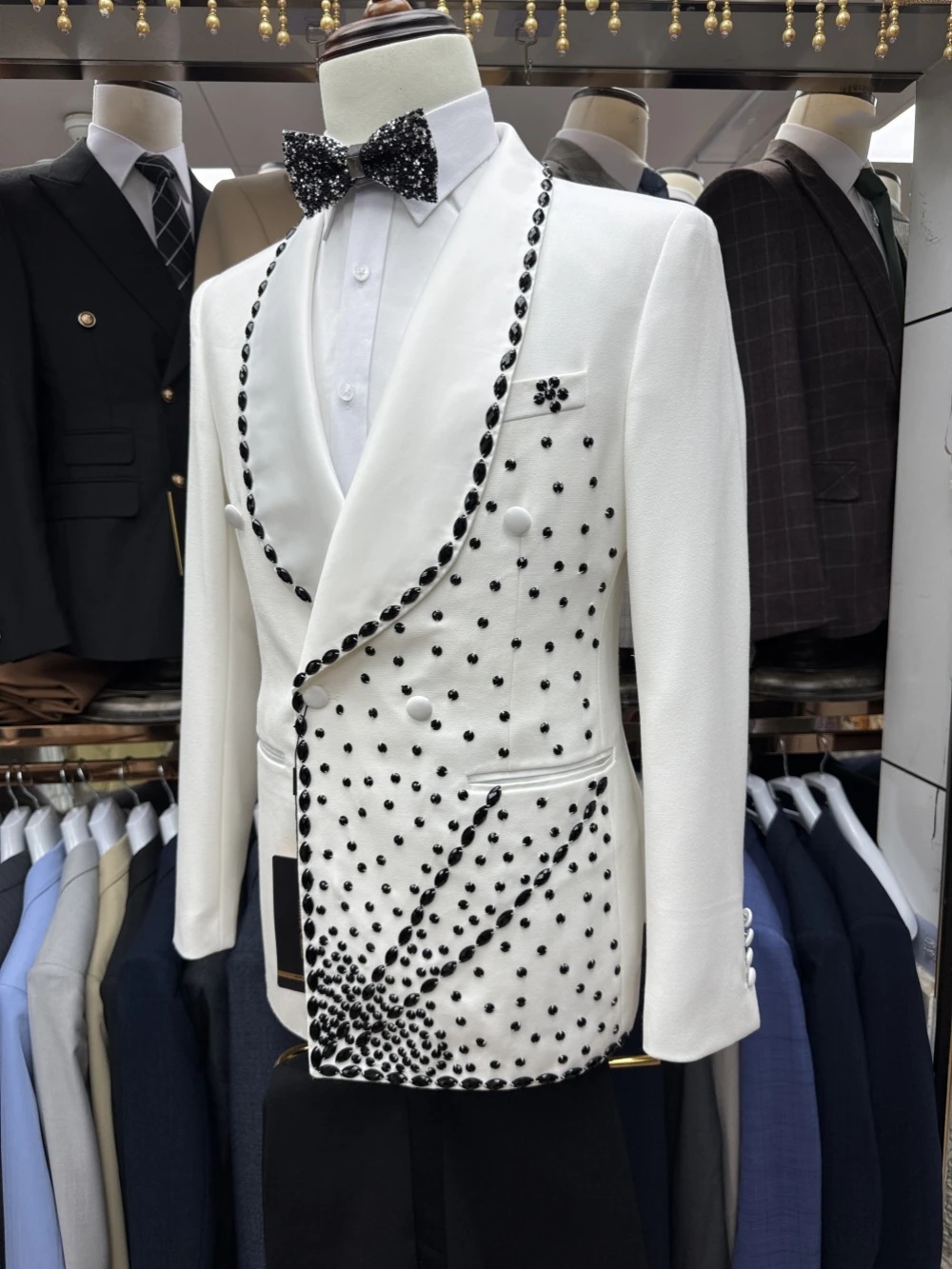 الأبيض العريس الرجال البدلة مج - مراجعة Men Formal Wear Black And White وسعره