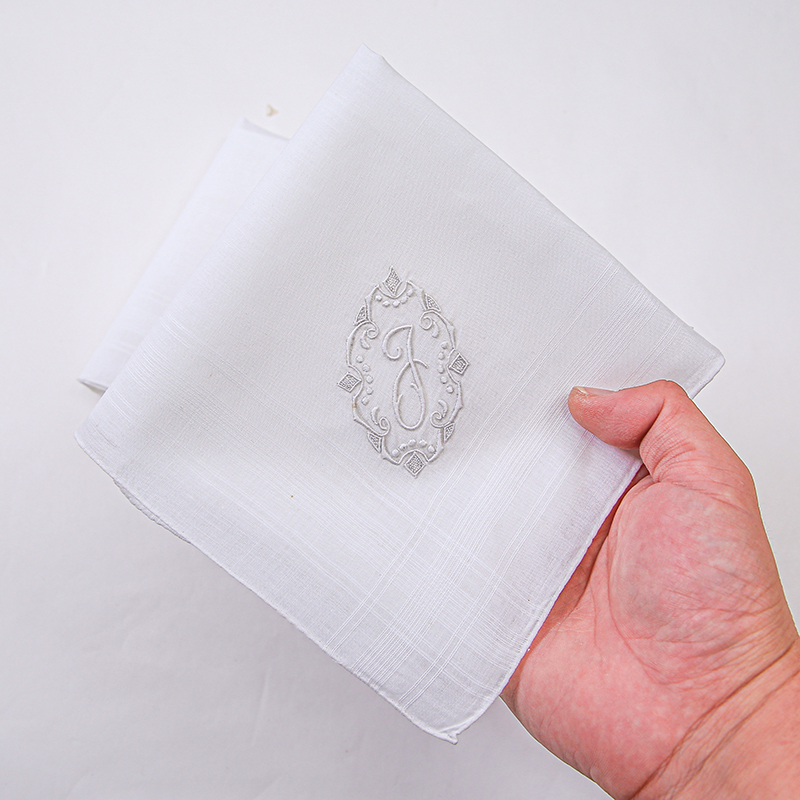 أنيقة نقية الكتان منديل ، اليد - مراجعة Monogrammed Handkerchief وسعره