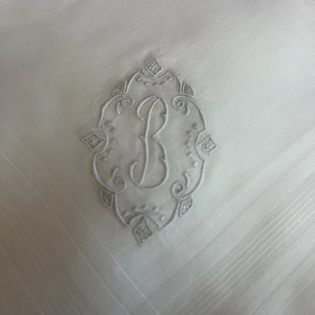 أنيقة نقية الكتان منديل ، اليد - مراجعة Monogrammed Handkerchief وسعره